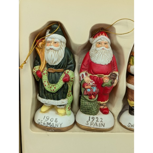 VTG Santa Collectables Santas of The World 6 pc. Hand Crafted Porcelain Set AMES - Picture 4 of 14